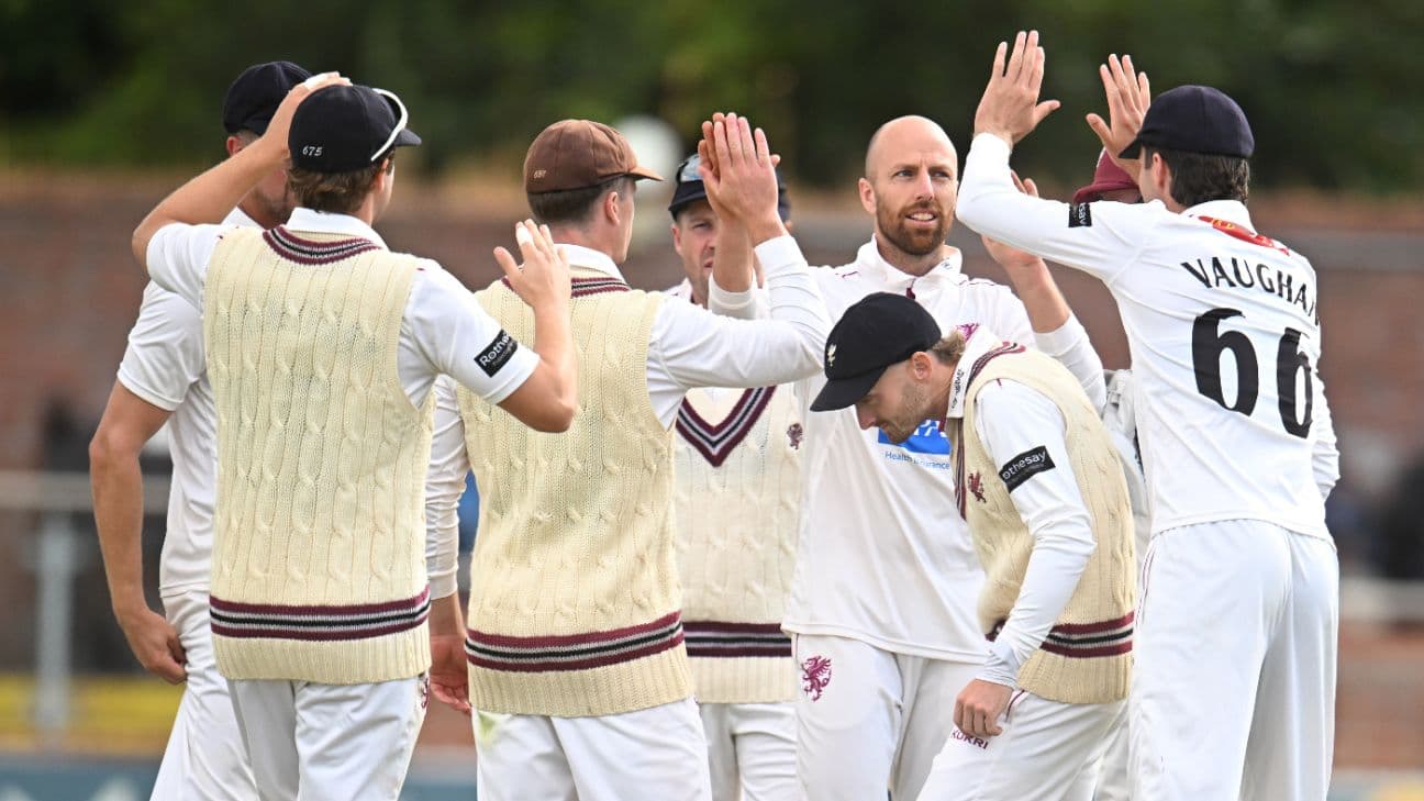 Essex battle in follow-on as Leach, Gregory tighten Somerset's grip