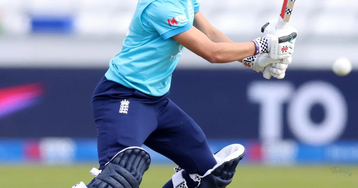 England bowl, Bouchier opens; Tector and Kelly back for Irel