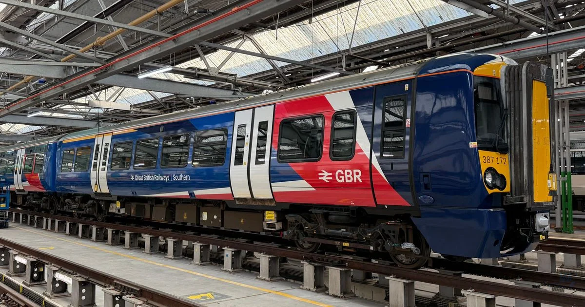 Thameslink to Replace 'Ironing Board' Train Seats