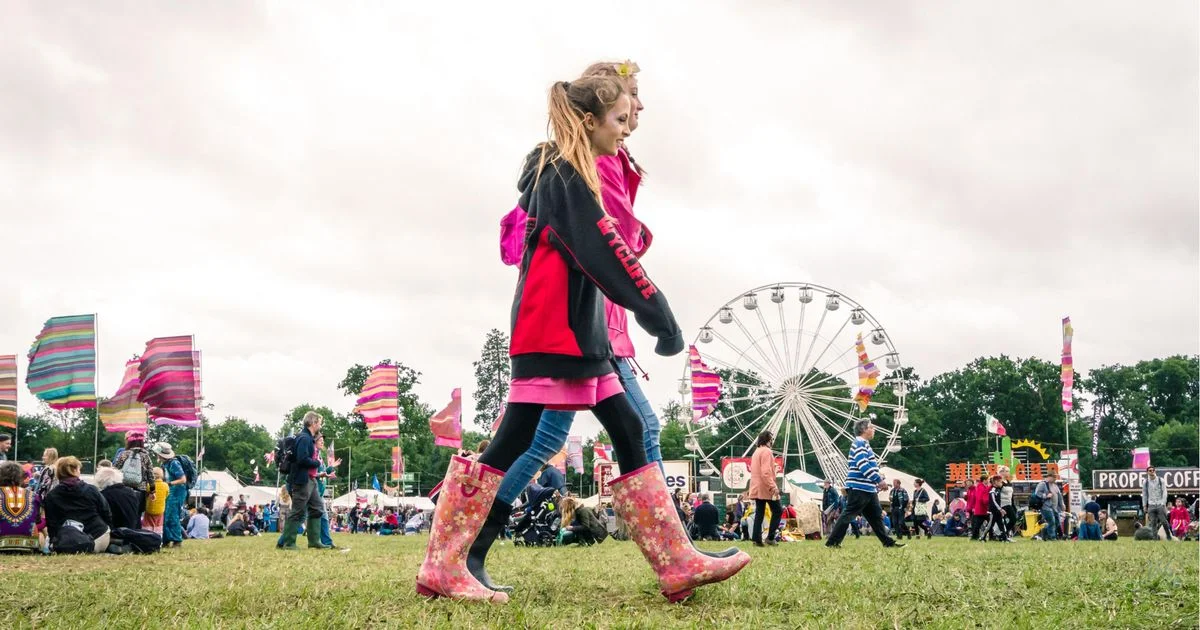 Strong winds and thunderstorms kick off the bank holiday wee